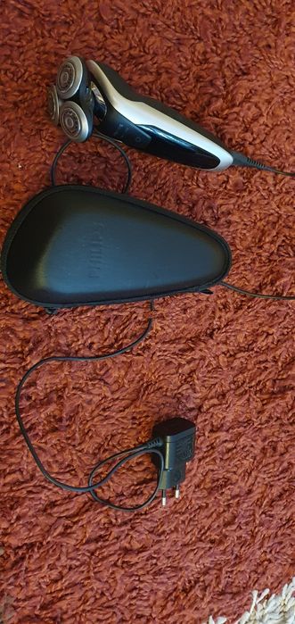 Shaver Phillips  în stare perfecta de funcționare aproape nou