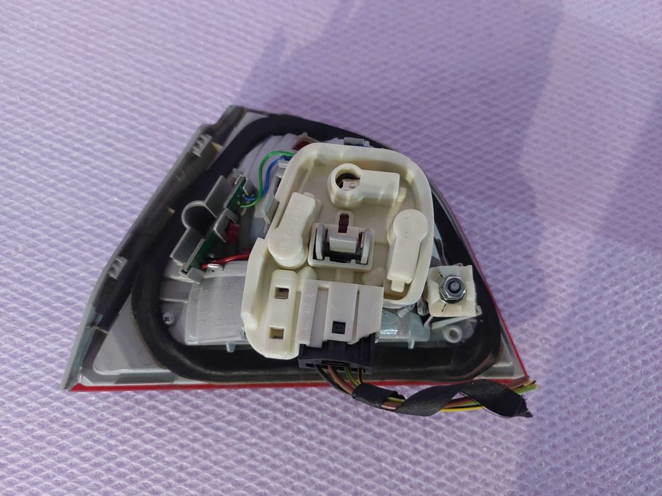 Stop haion cu LED BMW E90 LCI Facelift