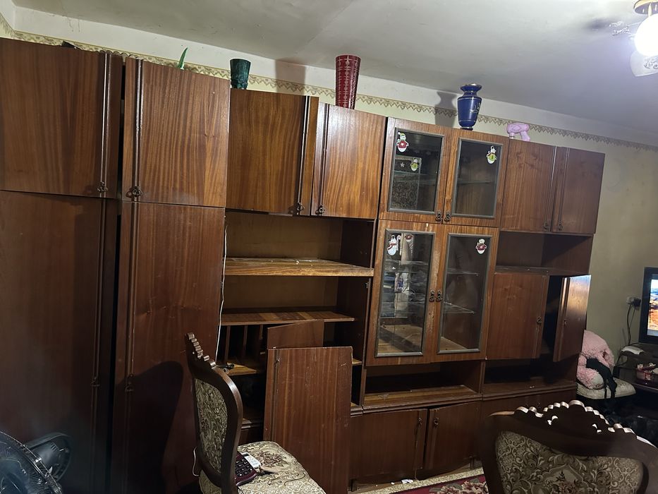 Продам стенку в зал состояние хорошее