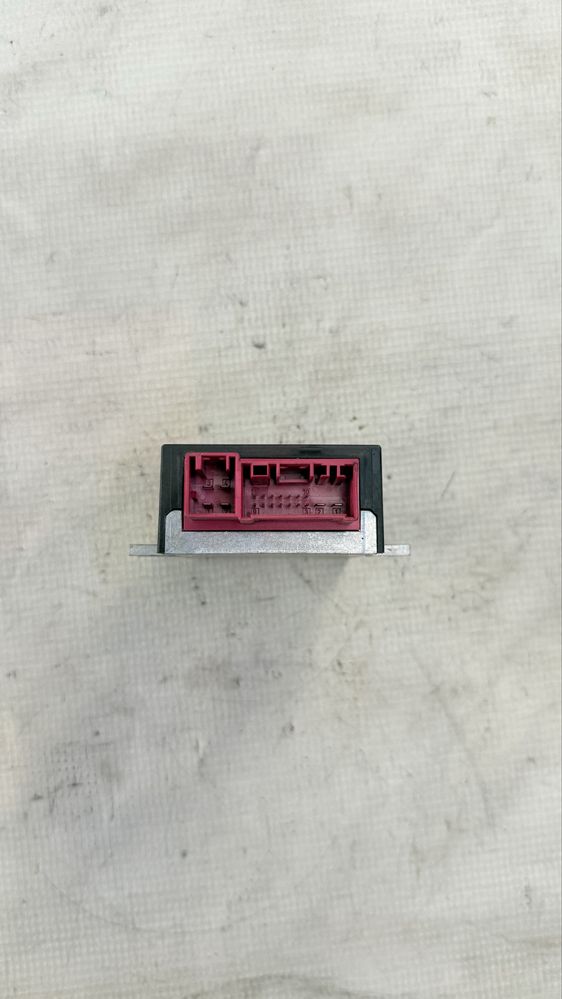 Модул горивна помпа за БМВ Е91 Fuel pump control module