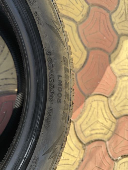 Anvelope iarna brigestone blizzak LM005 245/45/20