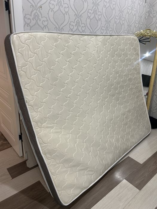 Матрас, б/у. Почти не использован, уже не нужен.