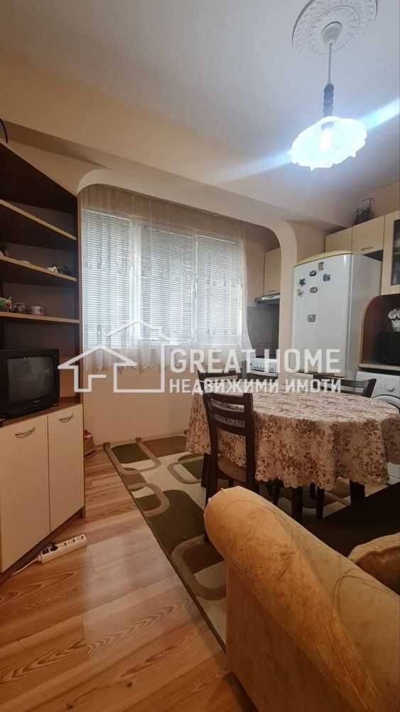 Продава се Тристаен апартамент в Търговище, Запад 2 - 65 кв.м за 1091 €/кв.м - Снимка #8