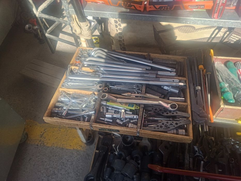 Kluch nabor instrumentlar bor