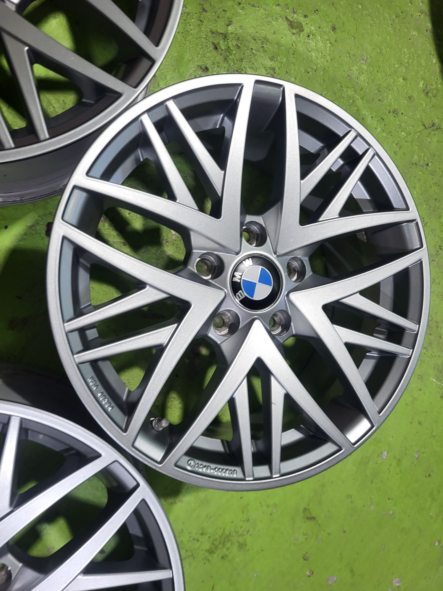 17 5x120 Bmw F30 F31 E90 E91 лети джанти 5х120 бмв