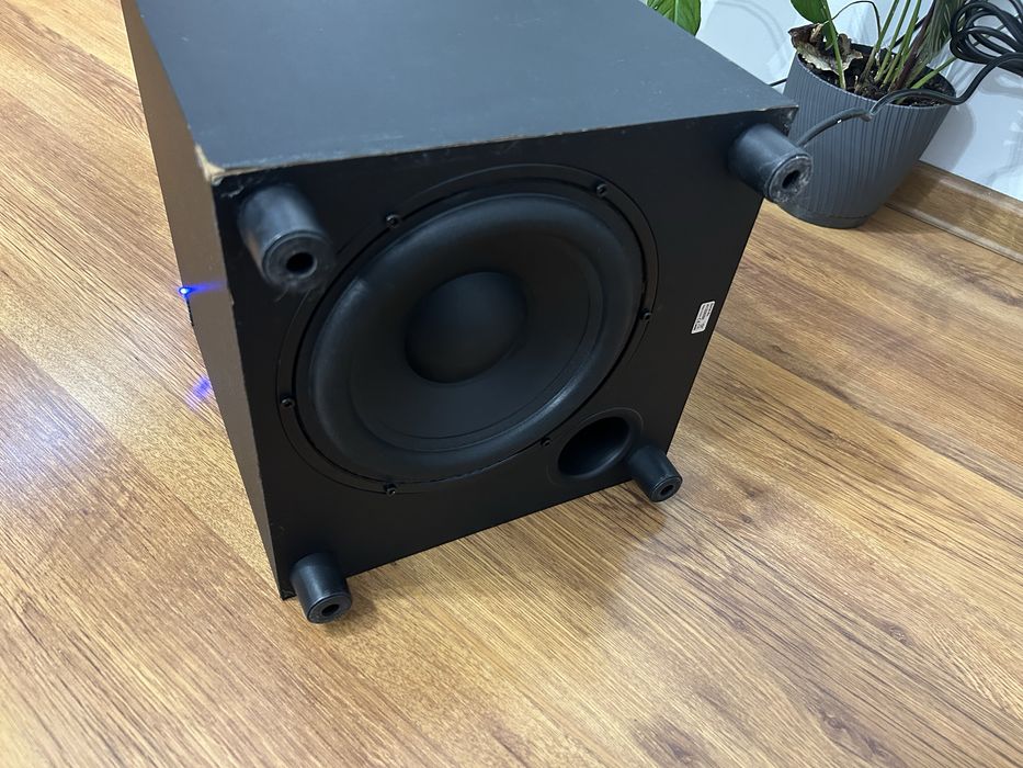 Активен субуфер JAMO SUB-210 BLACK.