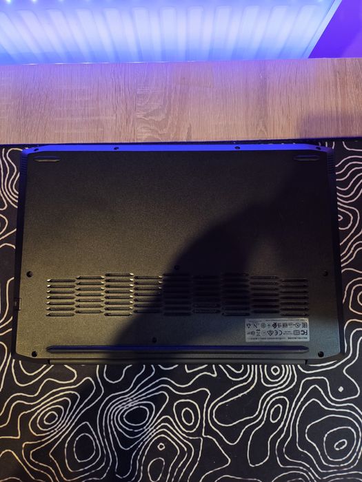 Vand laptop gaming Lenovo ryzen 5 4600H, gtx 1650 ti