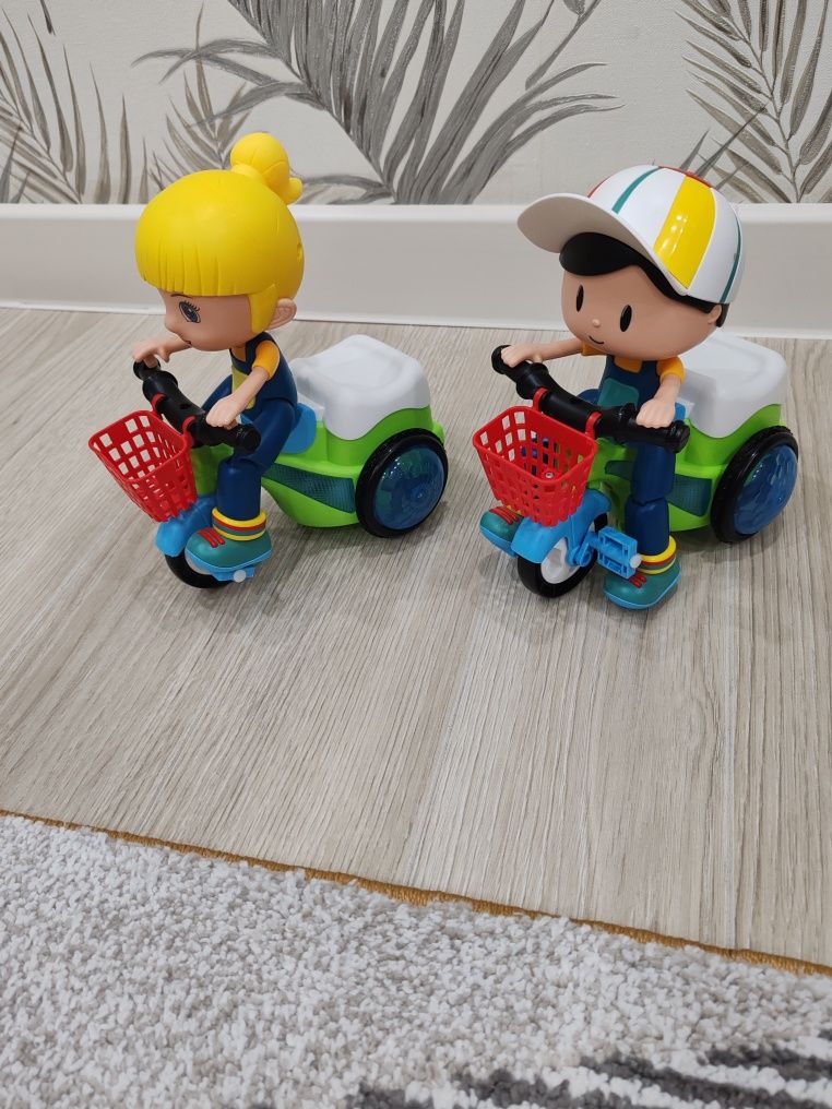 Игрушку детскую музыкальную