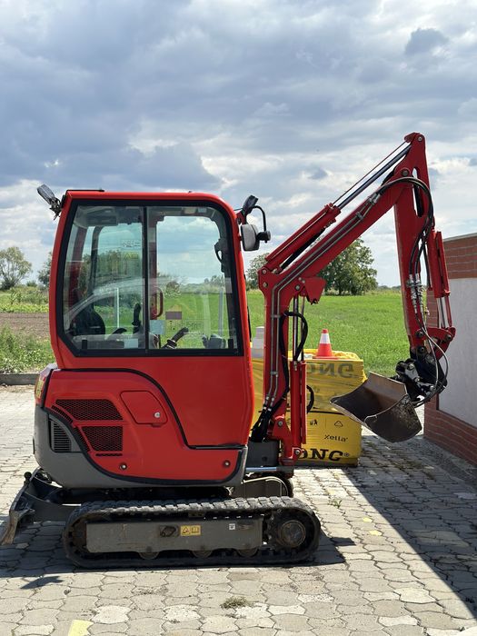 Miniexcavator Yanmar SV18