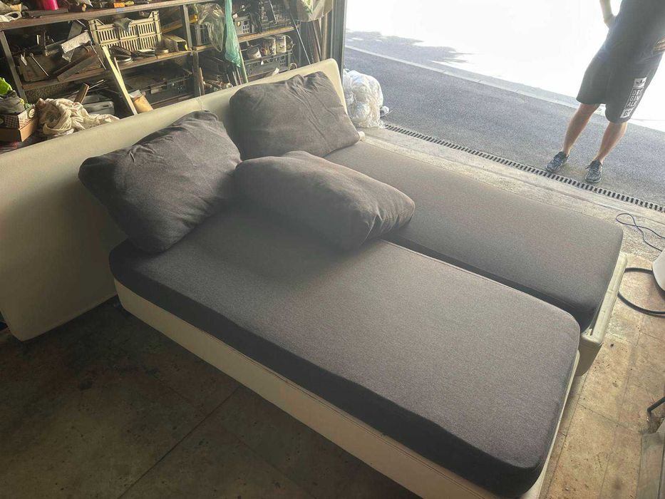 Продавам диван в добро състояние