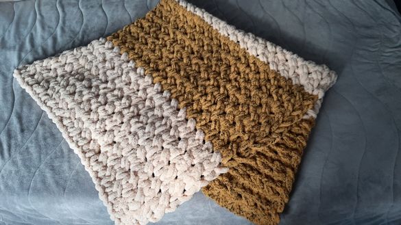 Бебешко одеяло (ръчно плетено)