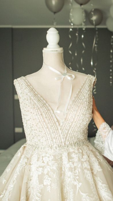 Vand rochie de mireasa demetrios colectia platinum