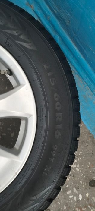 Продам  зимние шины. Без дисков. Только шины.