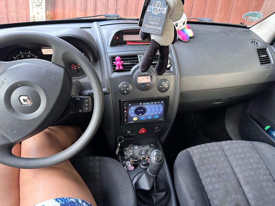 Mașină Renault Megane
