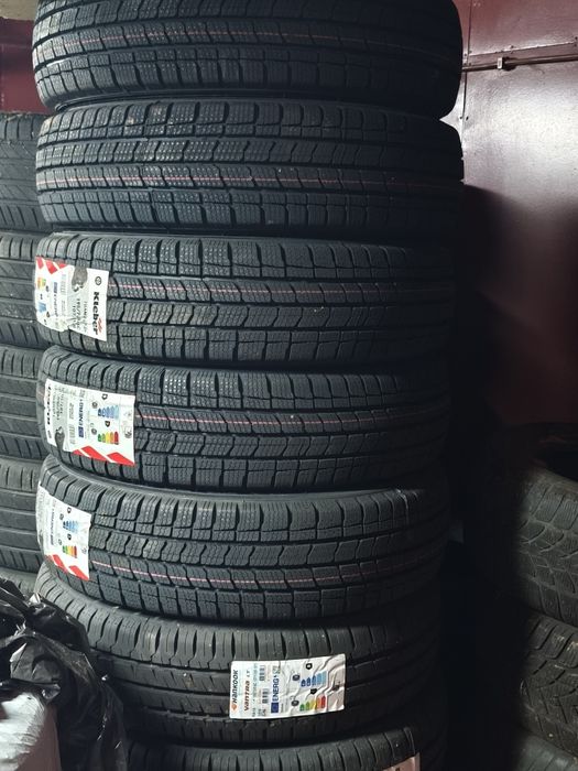 Vând anvelope Noi vara/iarna