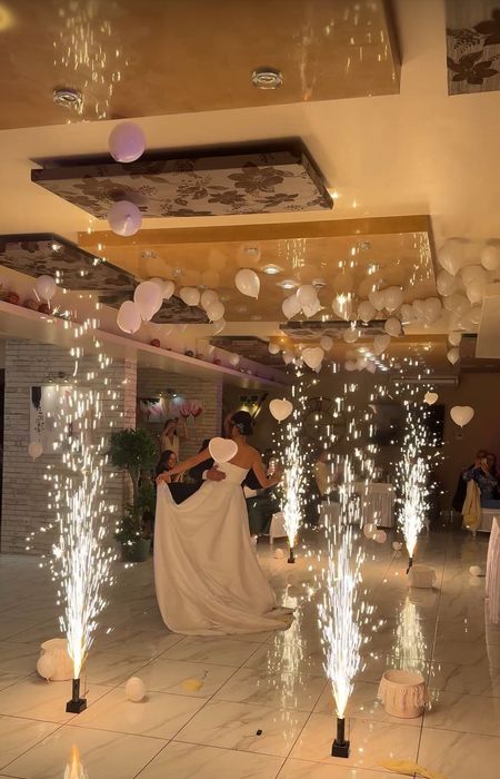 Сценични ефекти за вашето събитие от PE PARTY EVENTS AGENCY