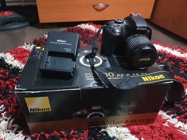 Nikon D3300 + obiectiv AF-P DX NIKKOR 18-55MM f/3.5