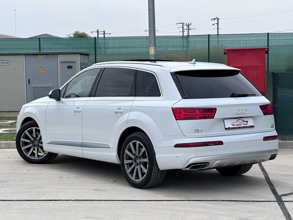 Audi Q7 3.0TDI QUATTRO / Panoramic / TVA DEDUCTIBIL / Matrix / CockPit