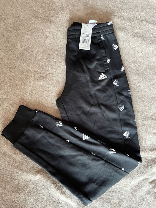 Оригинално Долнище Adidas