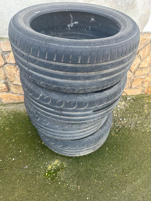 Летни гуми 215 50 17