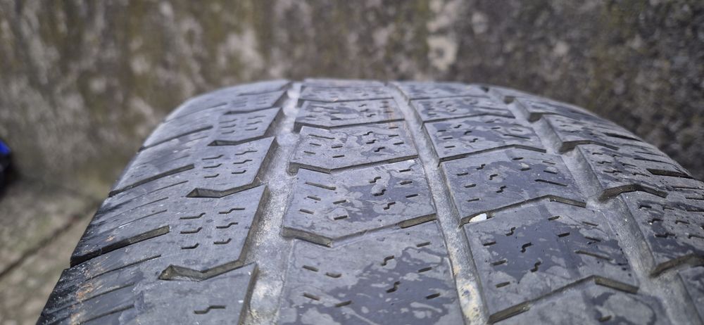 Anvelope 235 65 r16c