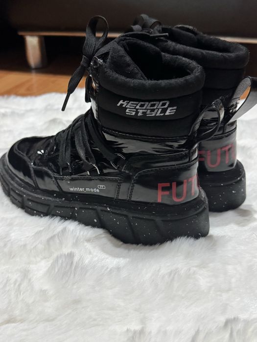 Зимни обувки KEDDO, размер 37