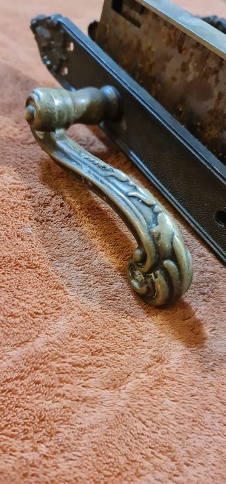 Vand silduri cu manere din bronz si manere pentru ferestre