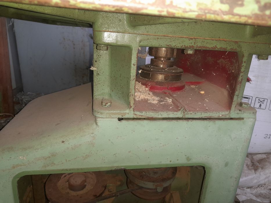 Circular cu masa reglabila si freza marca frommia