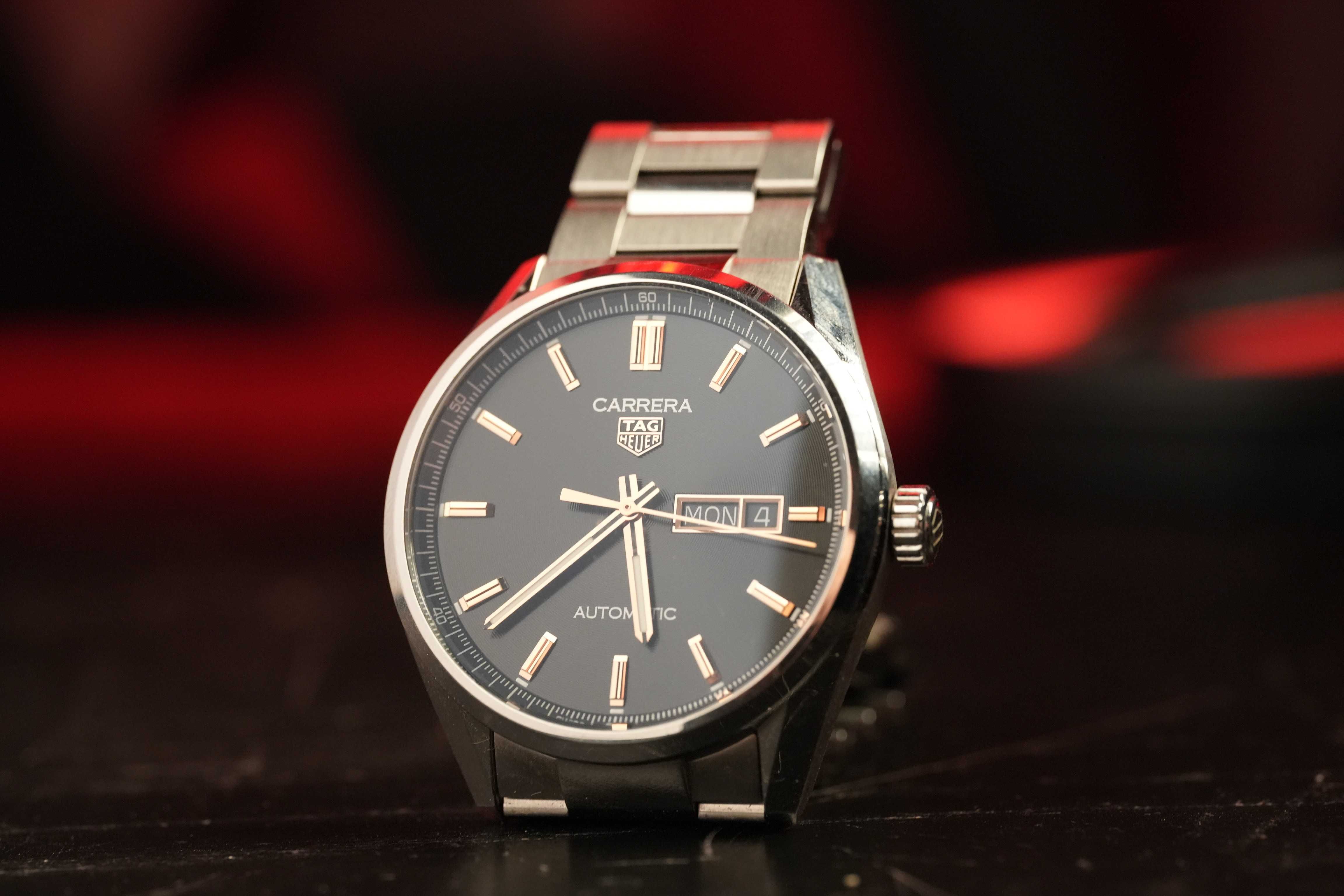 Скандален Tag Hauer Automatic Carrera Calibre 5 Day-Date