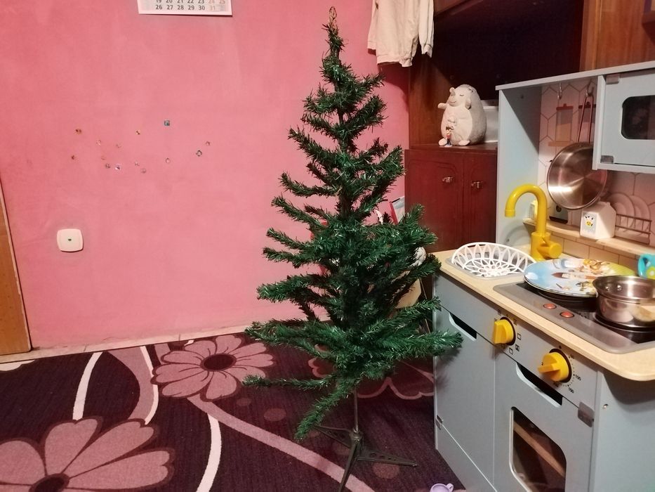 Коледна новогодишна елха