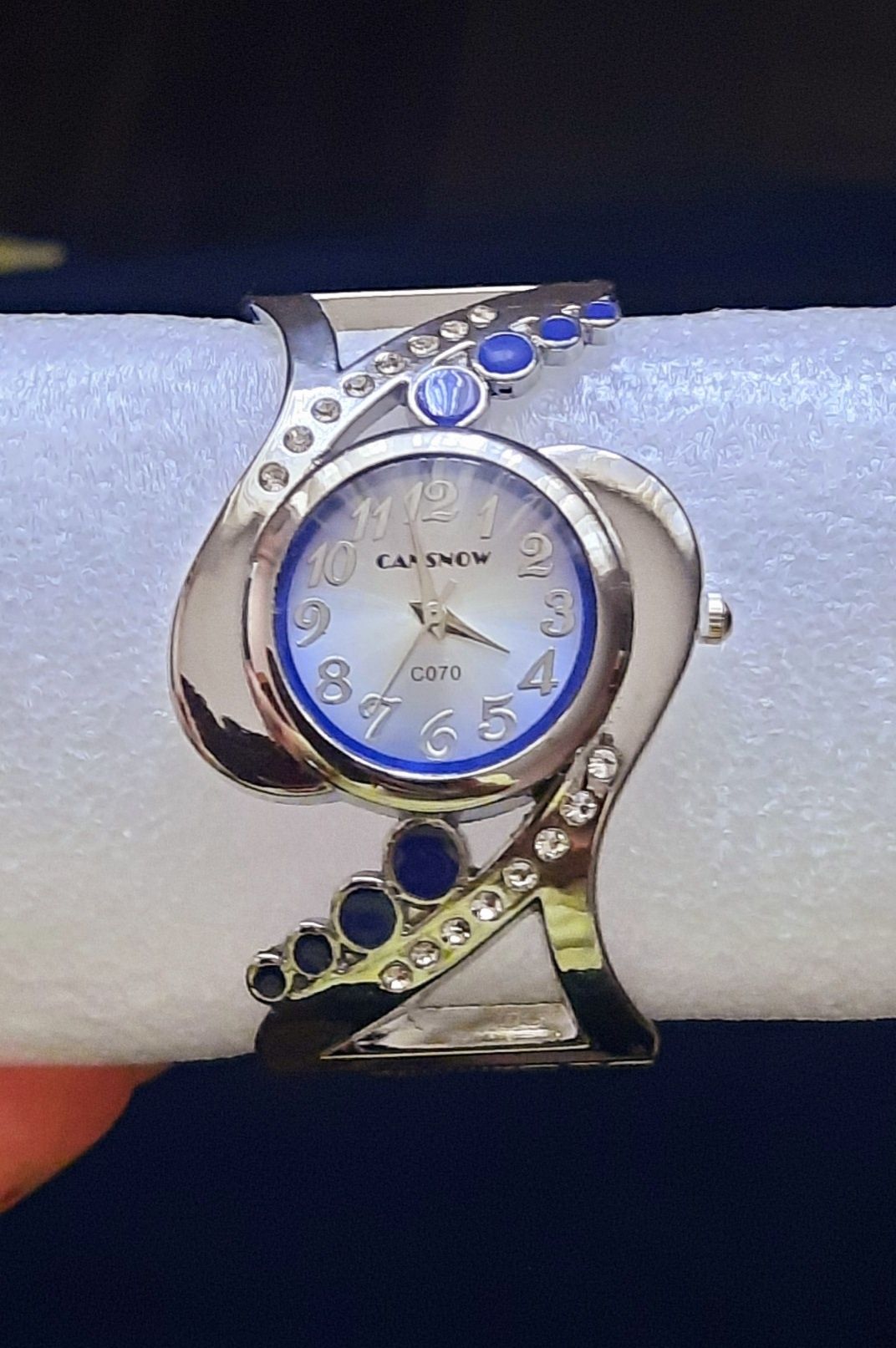 Роскошные женские часы браслет