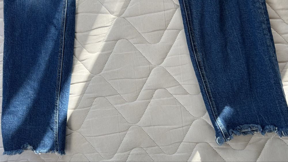 Мъжки дънки denim Bershka, без забележкк и следи. Д:105см и Ш:86см