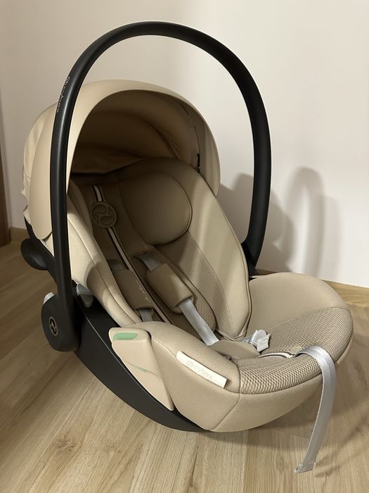 Cybex Gold Cloud G- база + адаптери + стол за кола за новородено