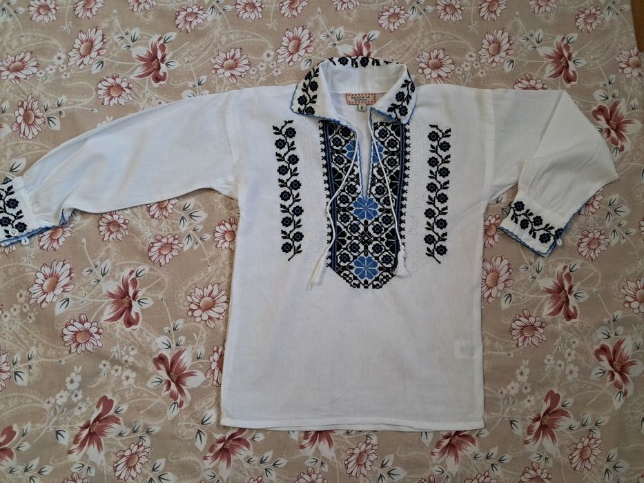 Vând ie băiețel nr 6 (potrivită pt.mărimea 110-116-122