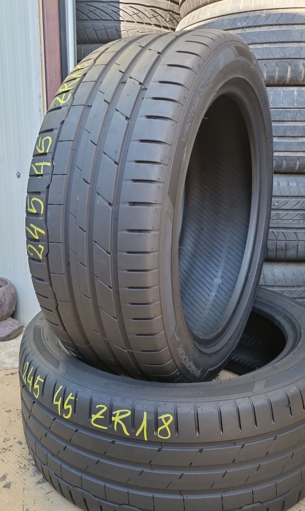 2 Anvelope Vară Hankook 245 45 ZR18 Stare Impecabilă DOT 0421.