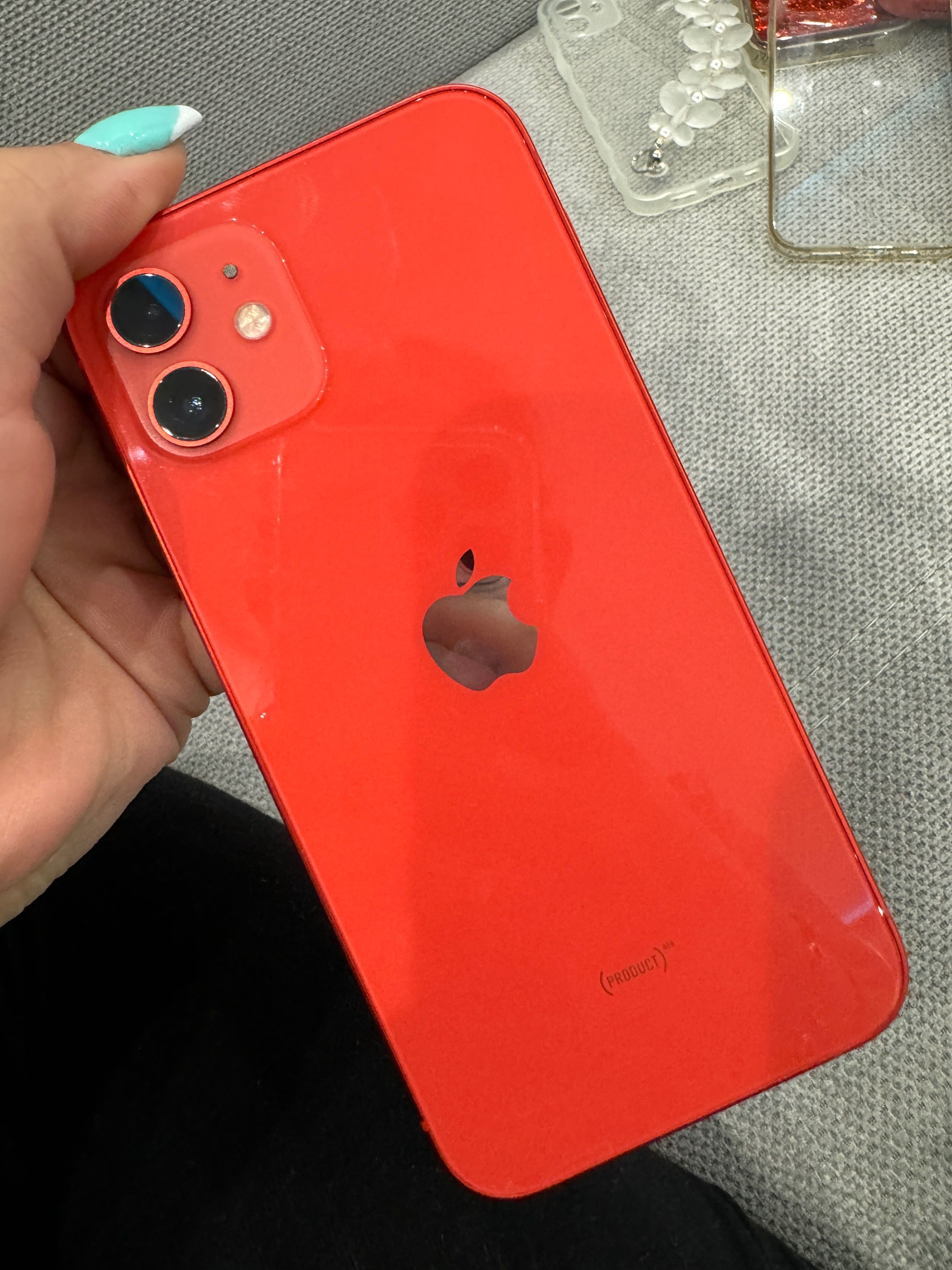 Iphone 12 без следи от употреба