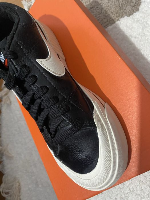 Дамски маратонки Nike