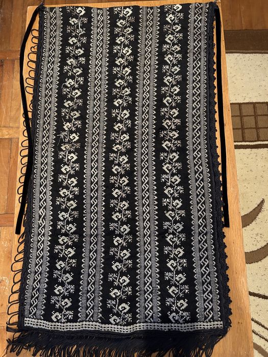 Costum popular autentic CU FIR DE ARGINT