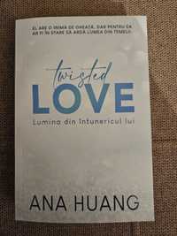 Carte "twisted LOVE - Lumina din întunericul lui" de Ana Huang