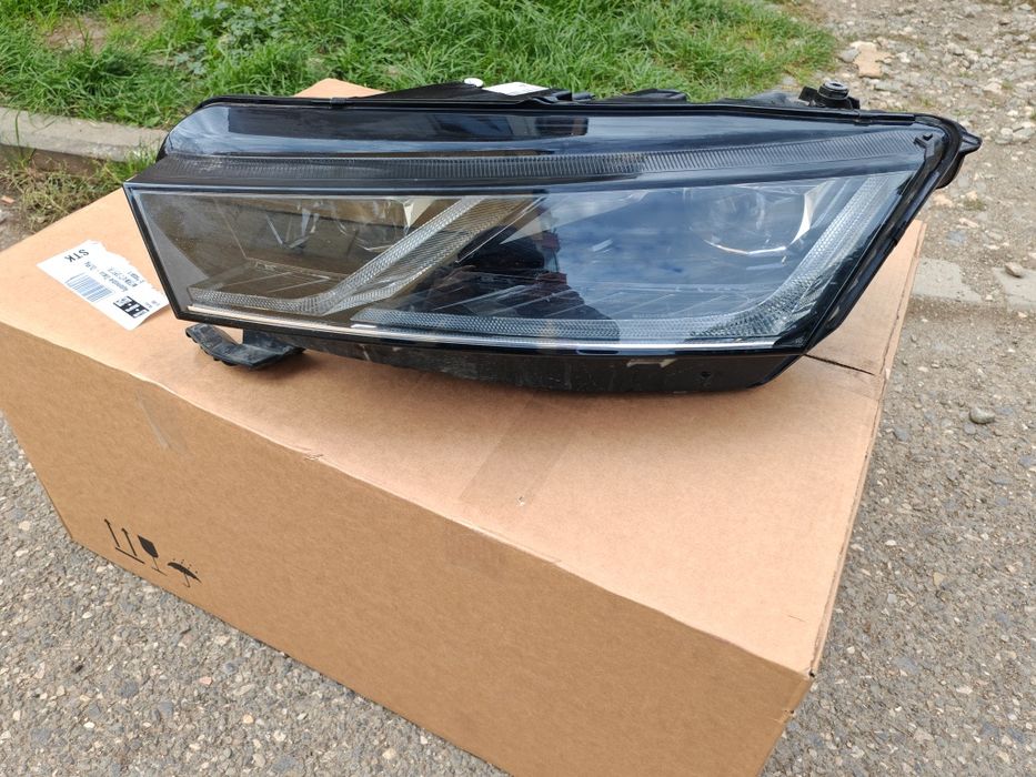 Far Skoda Octavia 4 full led Matrix