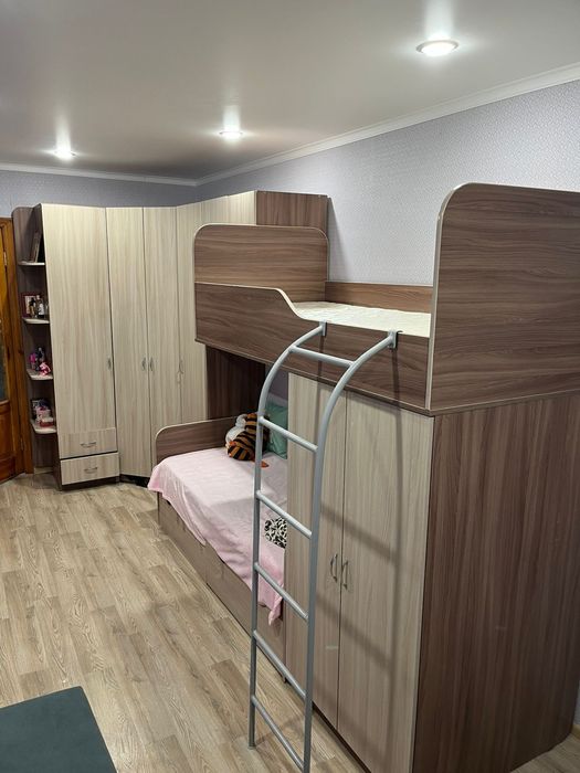 Детский мебельный гарнитур