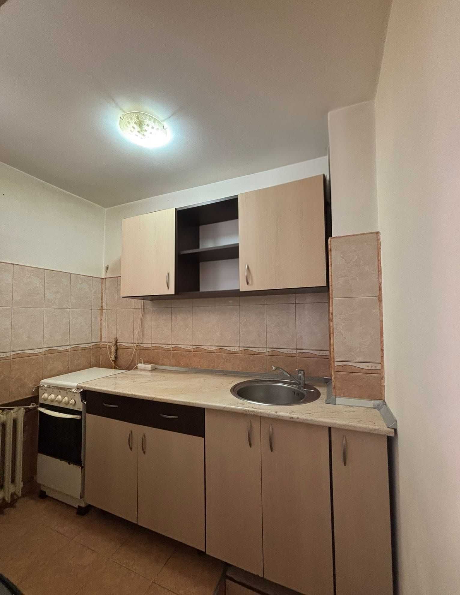 Garsonieră de vănzare