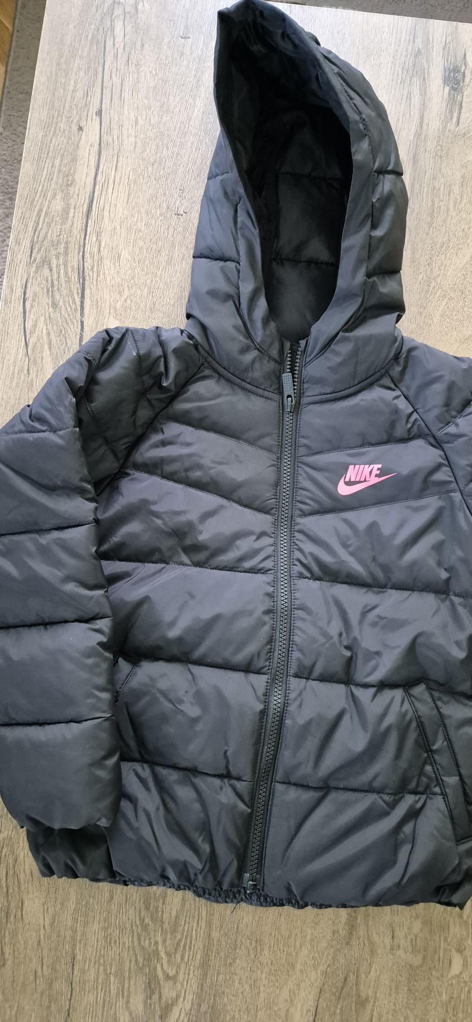 Преходно яке Nike 116-122 размер