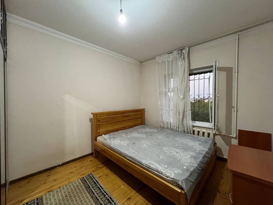 Продаётся  3в4/4/5 92 м2(сдвоенный зал) на Юнусабаде 15 кв-л