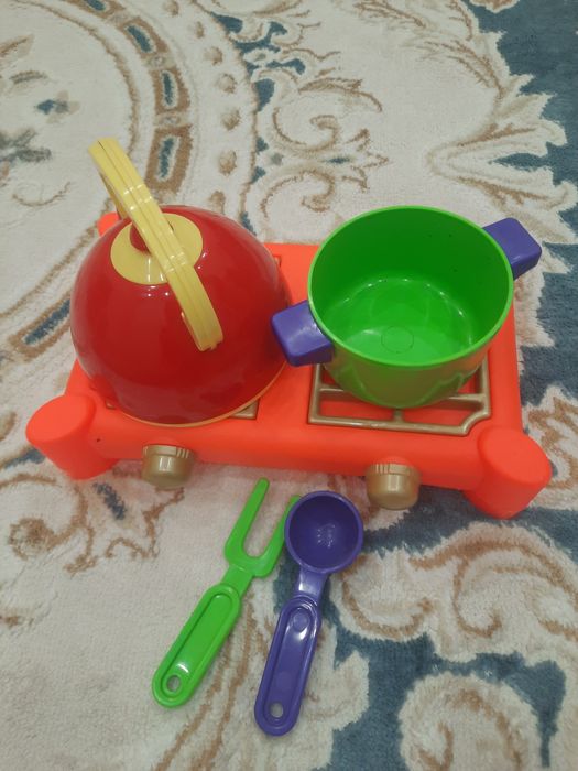 Игрушка. кухонная плита