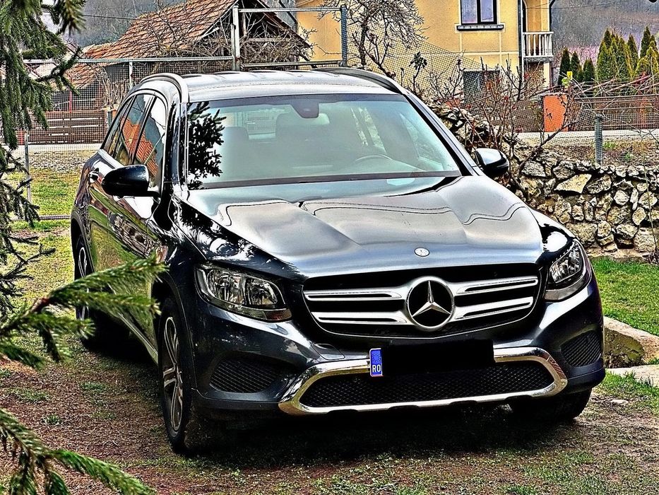Mercedes-Benz GLC Mercedes GLC 220d 4Matic 170cp 9G-Tronic - super ingrijit