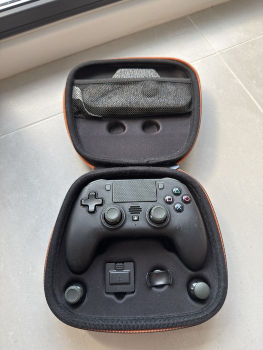 Laptop samsung ,soundbar razer ,controler powerA ps4 pro