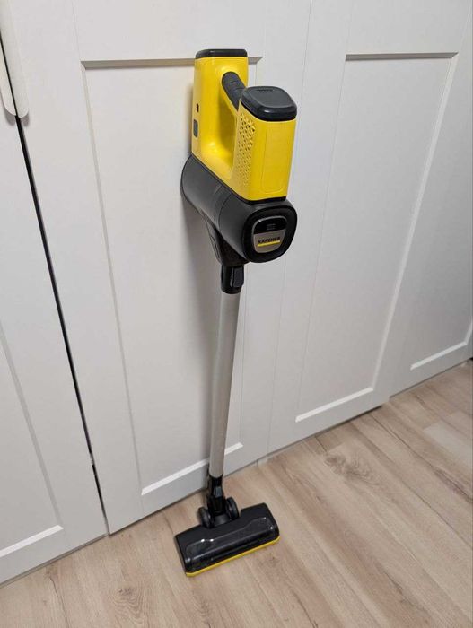 Karcher VC 6 - aspirator fara fir. Utilizat, stare buna