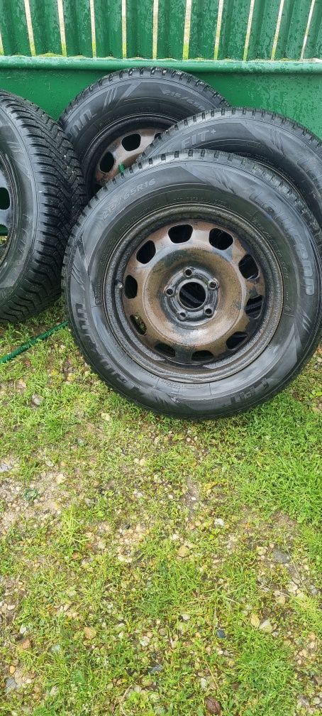 Jante duster tabla r16