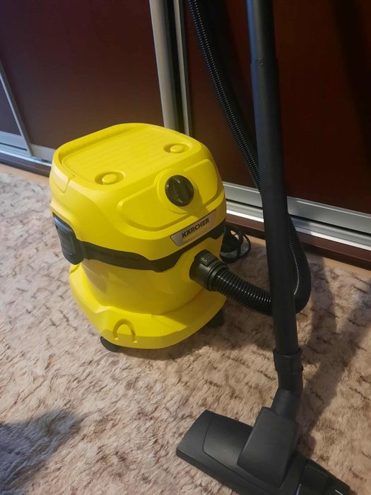 Прахосмукачка нова Karcher